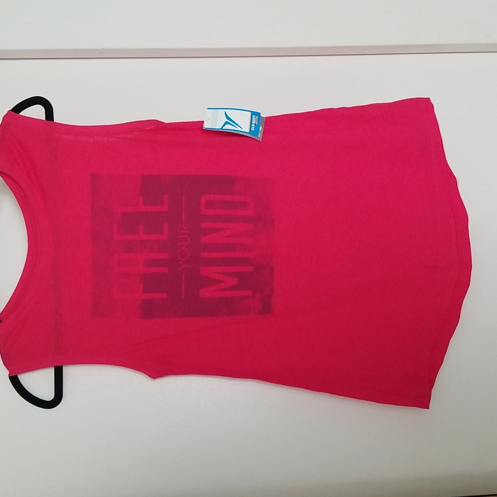 NWT Old Navy Active Go Dry Women Tank Top in Small